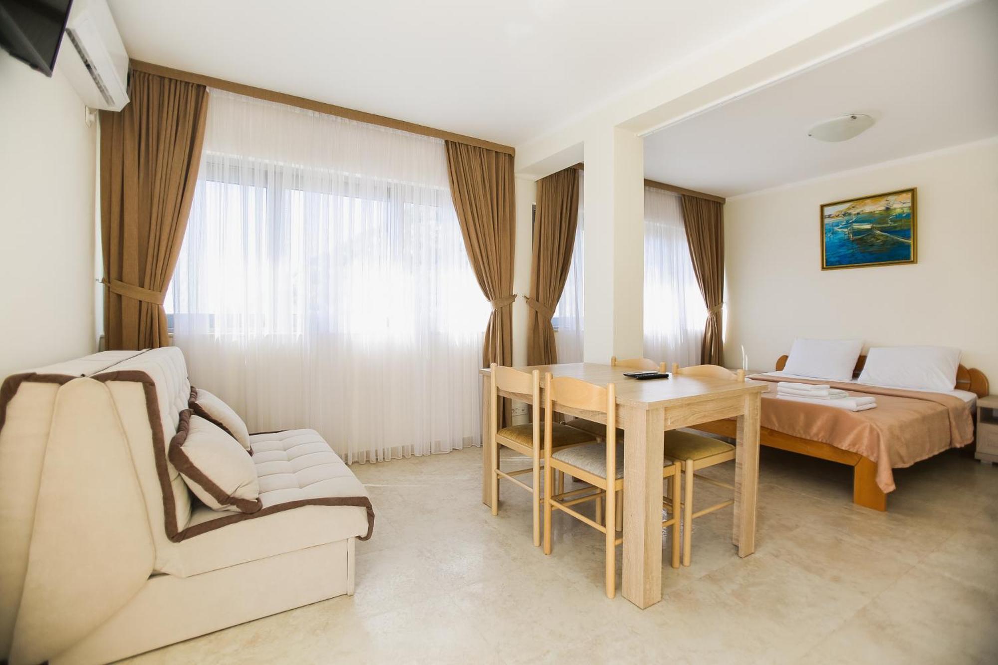 Villa Blanca Petrovac الغرفة الصورة